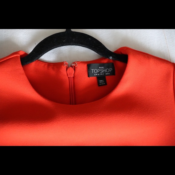 Red-orange mini dress - Picture 3 of 4